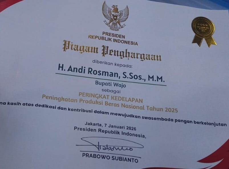 Wajo Masuk 10 Besar Nasional Produksi Beras, Andi Rosman Terima Penghargaan&nbsp;Presiden